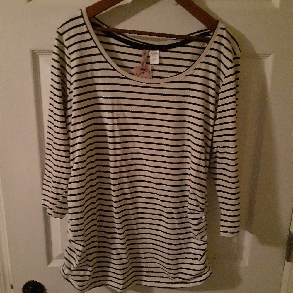 3/4 sleeve Striped Marternity Shirt